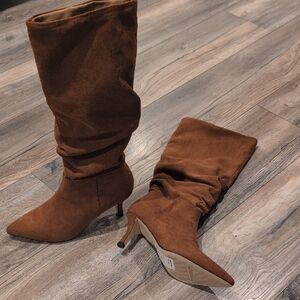 Elegant Brown Women's Boots